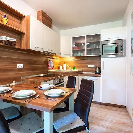Emilka Tale-wellness 5 Min-balcony-hiking-view Lejlighed *