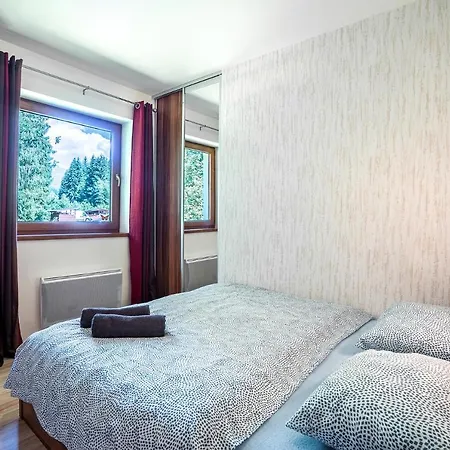 Emilka Tale-wellness 5 Min-balcony-hiking-view Horná Lehota